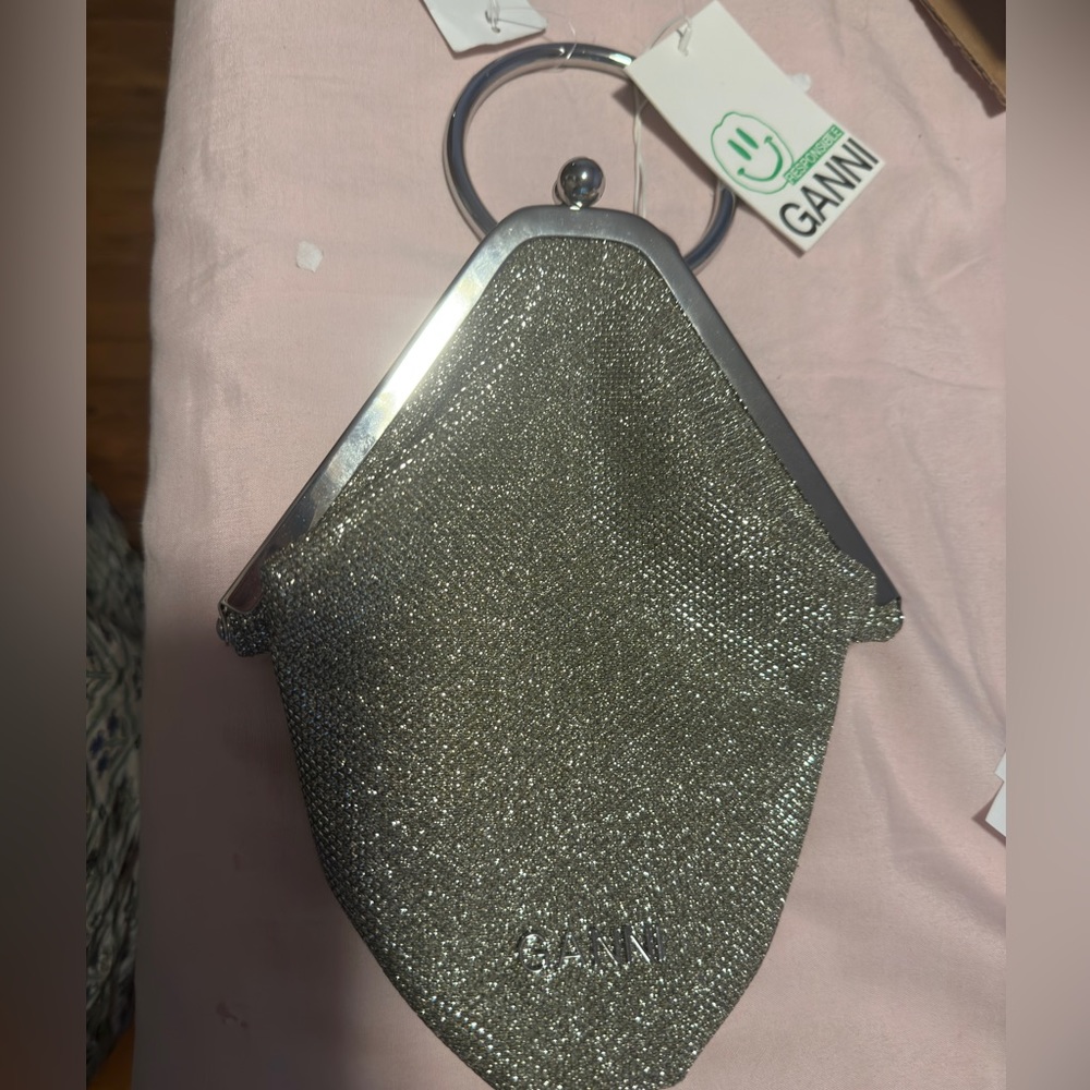 GANNI DIAMOND BANGLE CLUTCH “ broken handle”
